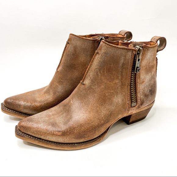 frye sacha bootie